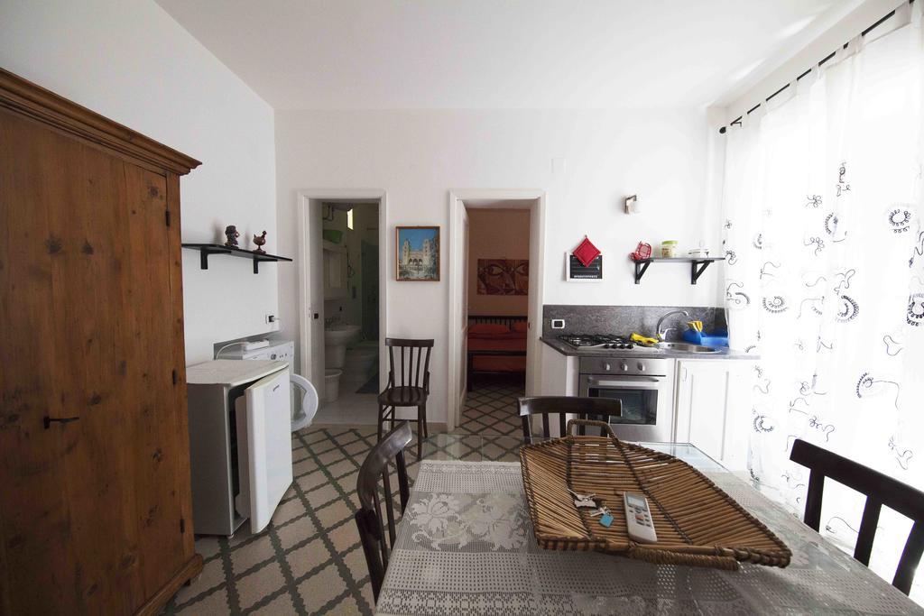 Appartement Gioeni 23 à Cefalù Chambre photo